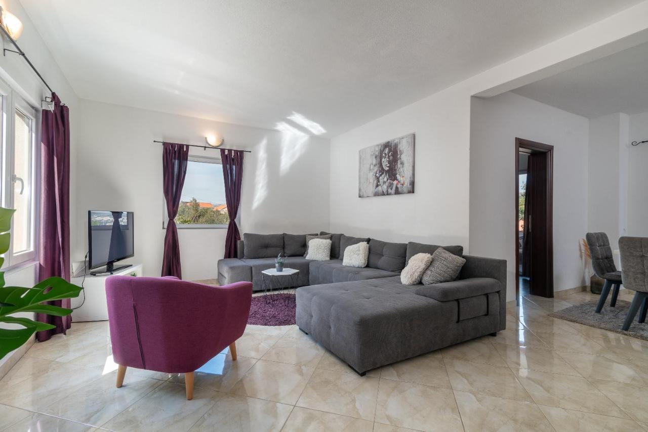 Holiday Villa Nostra Трогир Экстерьер фото