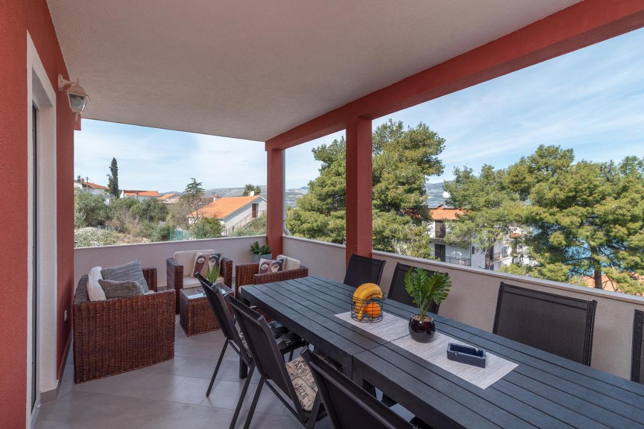 Holiday Villa Nostra Трогир Экстерьер фото