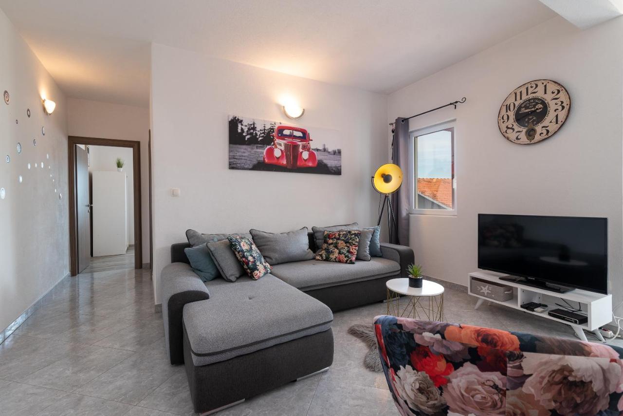 Holiday Villa Nostra Трогир Экстерьер фото