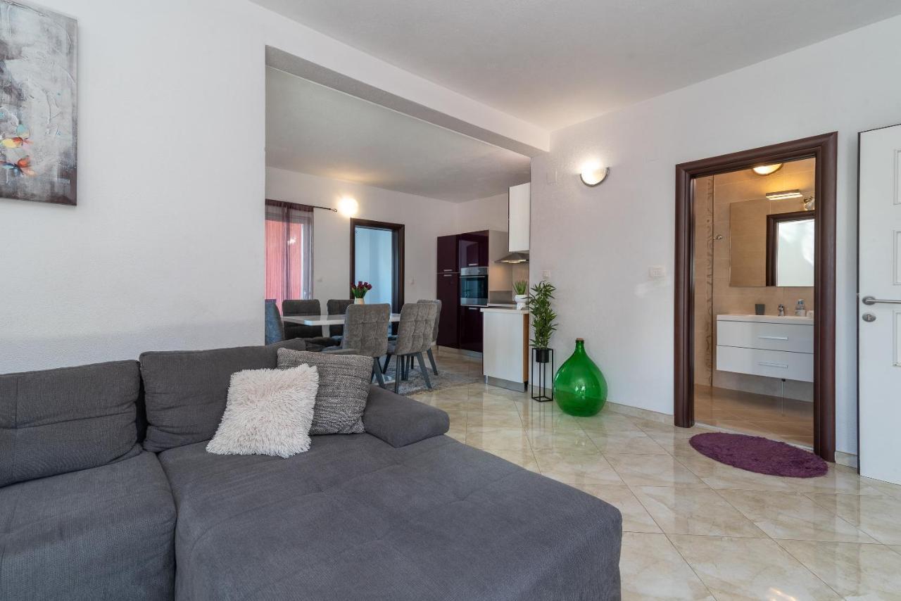 Holiday Villa Nostra Трогир Экстерьер фото