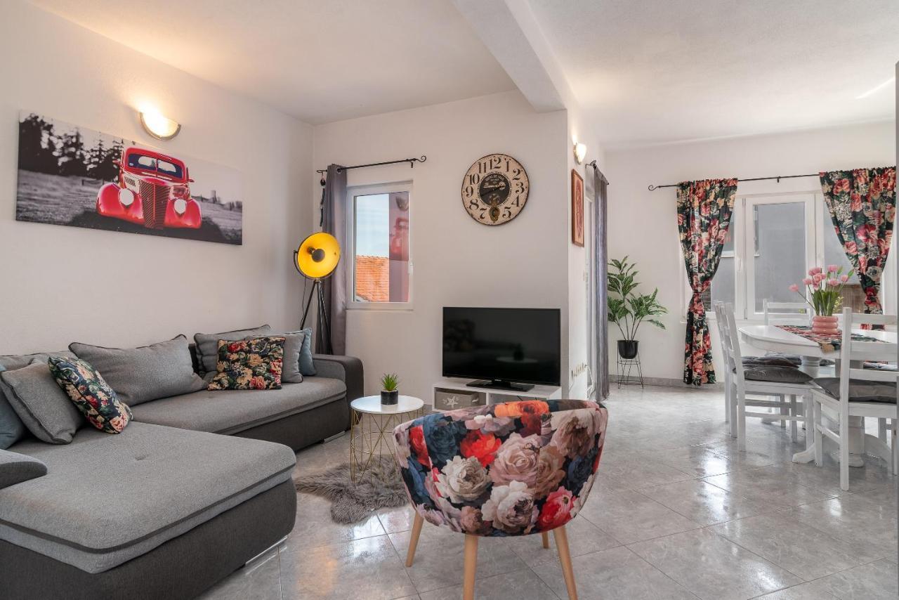Holiday Villa Nostra Трогир Экстерьер фото
