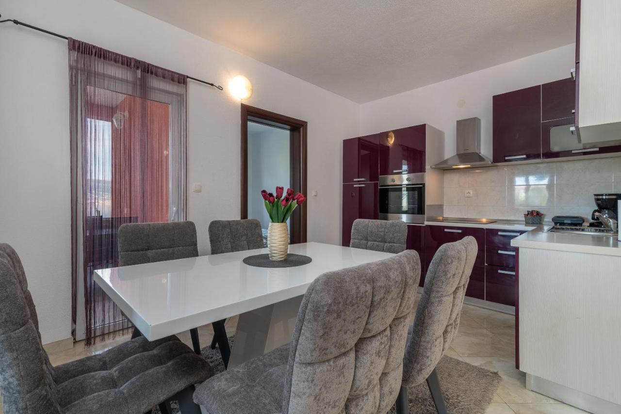 Holiday Villa Nostra Трогир Экстерьер фото